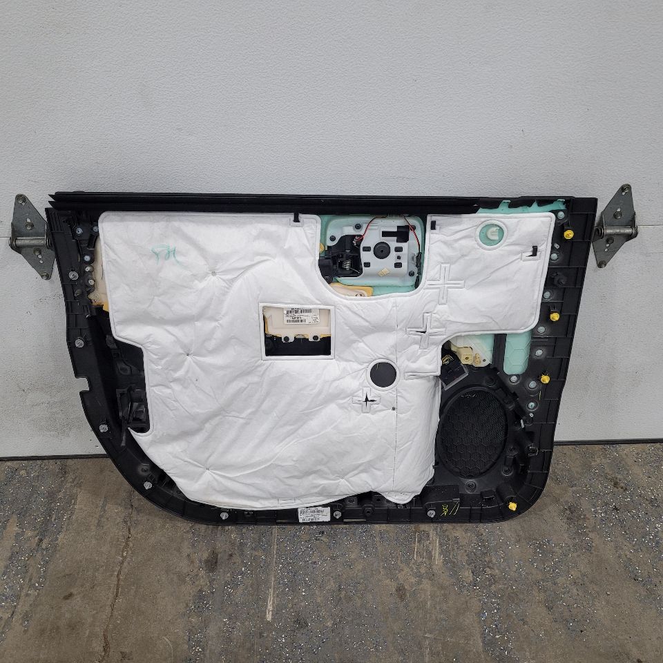 2017 SILVRDO15 RH FRONT DOOR TRIM PANEL HIGH COUNTR 27099 - image 4