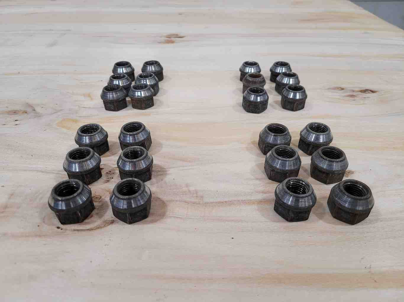 2005 YUKON LUG NUTS, OEM SET OF 24, 14x1.5 270 - image 1