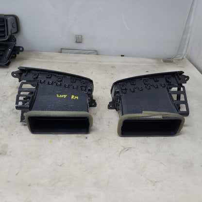 2017 SILVRDO15 SET OF 4 DASH VENTS 27106 - image 4