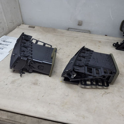 2017 SILVRDO15 SET OF 4 DASH VENTS 27106 - image 13