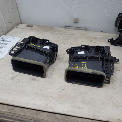 2017 SILVRDO15 SET OF 4 DASH VENTS 27106 - image 16