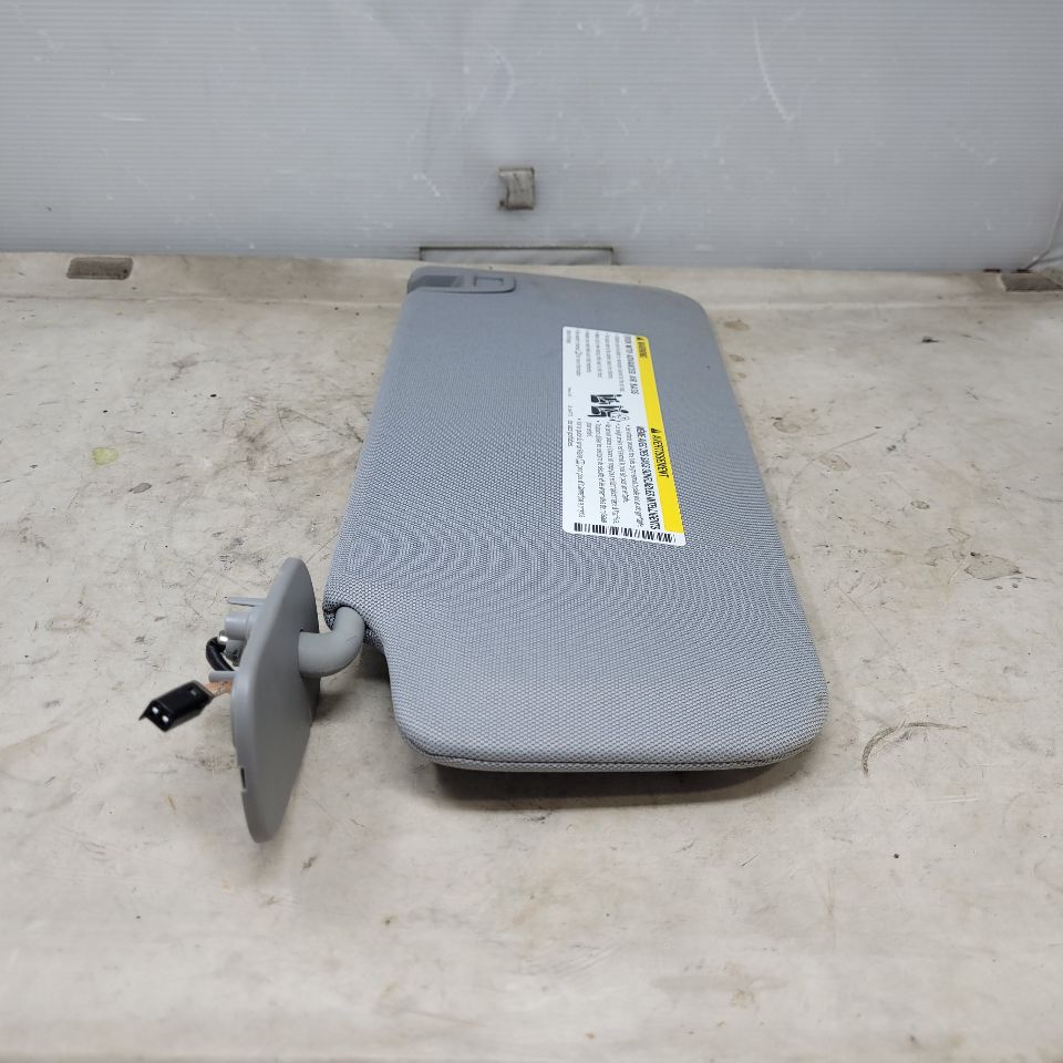 2017 SILVRDO15 RH PASSENGER SUN VISOR GREY LIGHTED 27153 - image 9