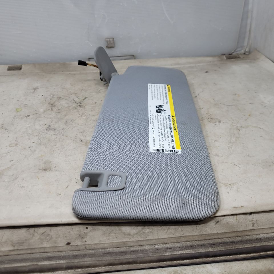 2017 SILVRDO15 LH DRIVER SUN VISOR ASH GREY LIGHTED 27154 - image 9