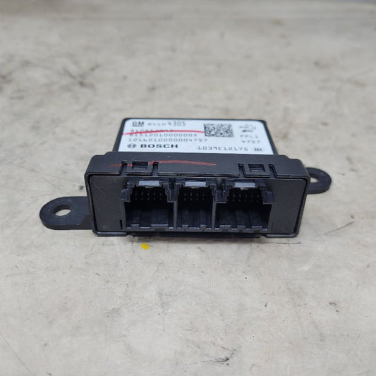 2017 SILVRDO15 DRIVER PARK ASSIST MODULE 84104305 27169 - image 1