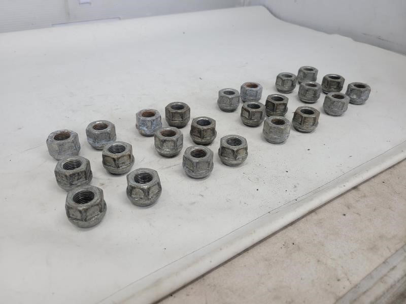 2013 YUKON OEM LUG NUTS SET OF 24 271 - image 3