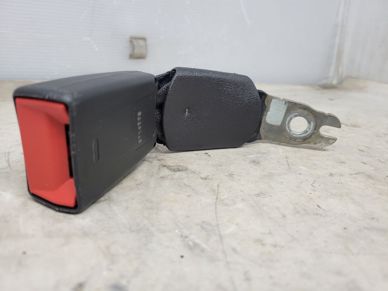 2022 CAMARO REAR SEAT BELT BUCKLE 84496659 27224 - image 7