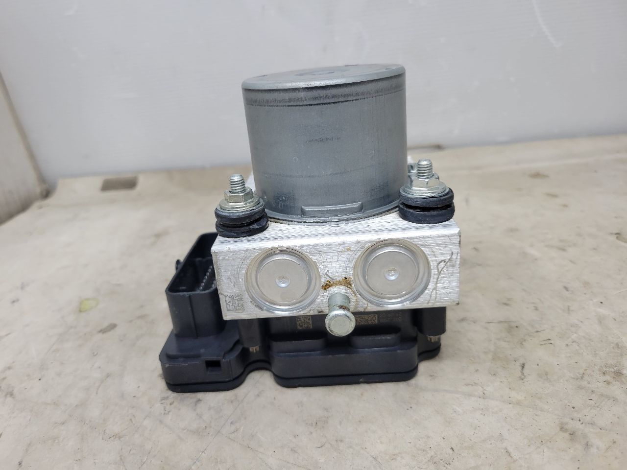 2022 CAMARO SS 1LE ZL1 ABS BRAKE PUMP & MODULE 27250 - image 3