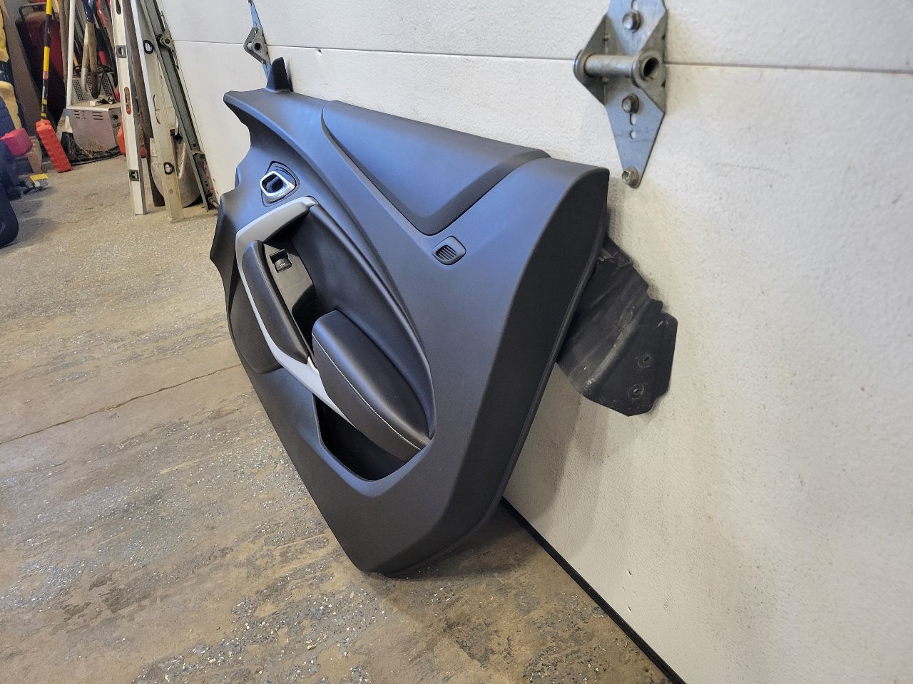 2018 CAMARO RH PASSENGER FRONT DOOR PANEL COUPE 27287 - image 3