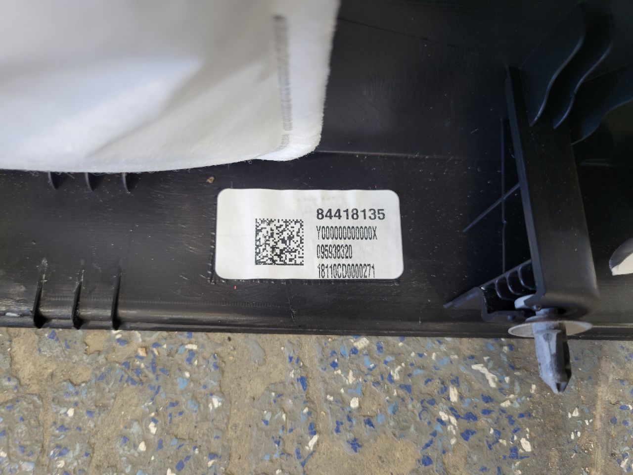 2018 CAMARO RH PASSENGER FRONT DOOR PANEL COUPE 27287 - image 13