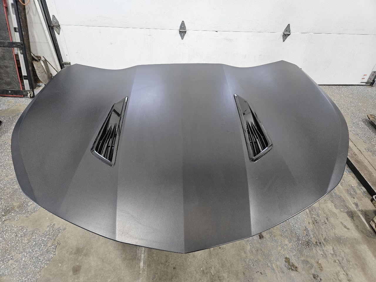 2018 CAMARO SS 1LE HOOD WHITE W/OEM VINYL WRAP 27302 - image 1
