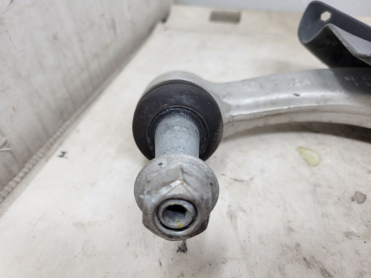 2018 CAMARO RH FRONT LOWER CONTROL ARM 19K 27305 - image 13