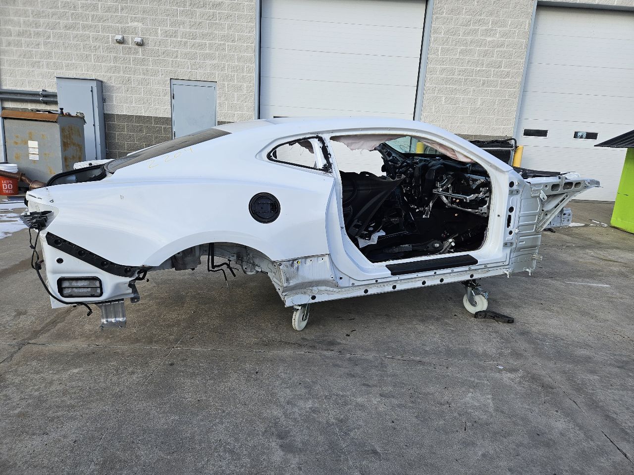 2018 CAMARO REAR CLIP BARE SHELL AS PICTURED 27307 - image 4