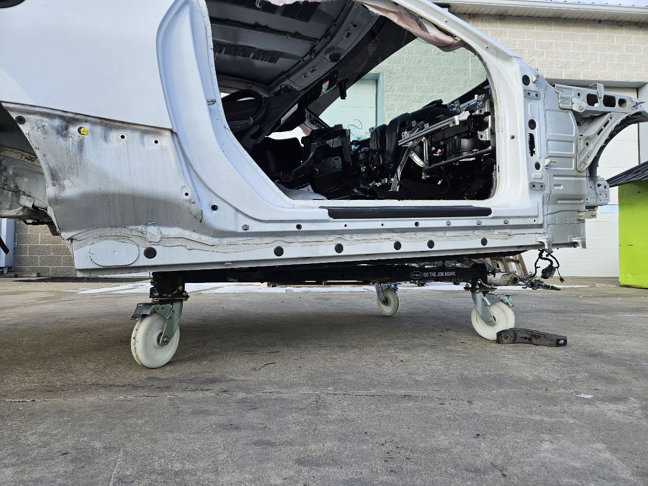 2018 CAMARO REAR CLIP BARE SHELL AS PICTURED 27307 - image 5