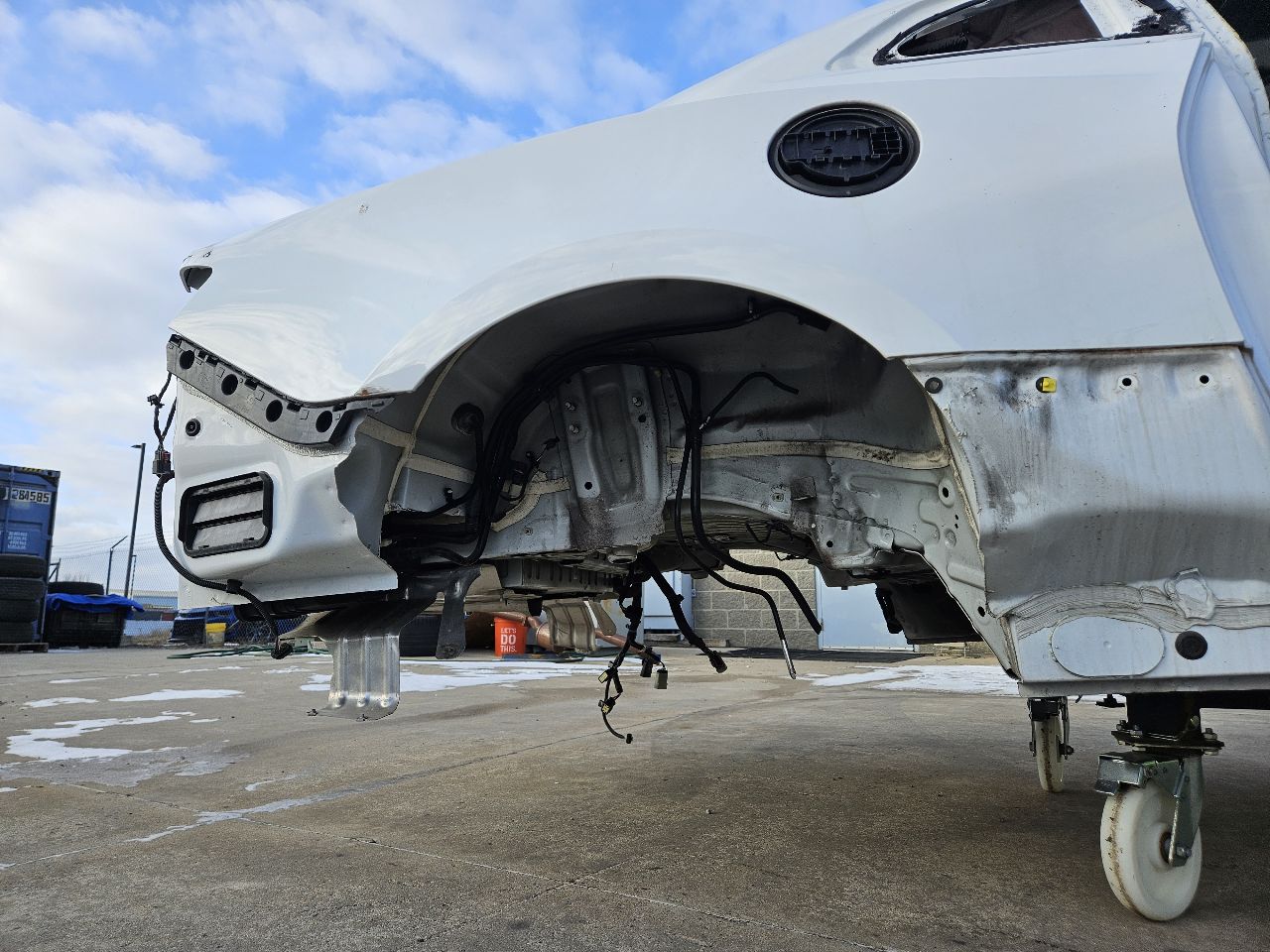 2018 CAMARO REAR CLIP BARE SHELL AS PICTURED 27307 - image 6