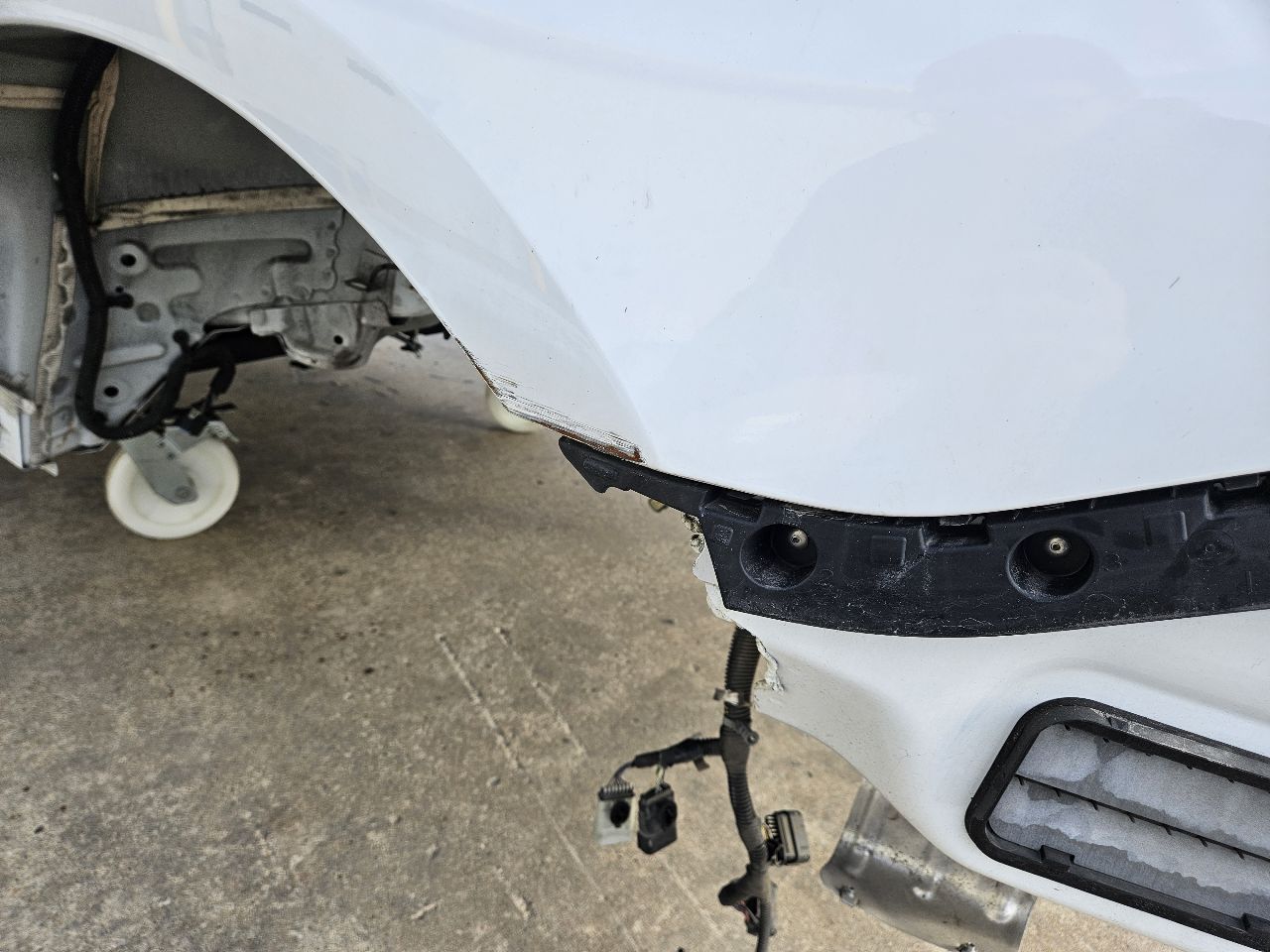 2018 CAMARO REAR CLIP BARE SHELL AS PICTURED 27307 - image 12