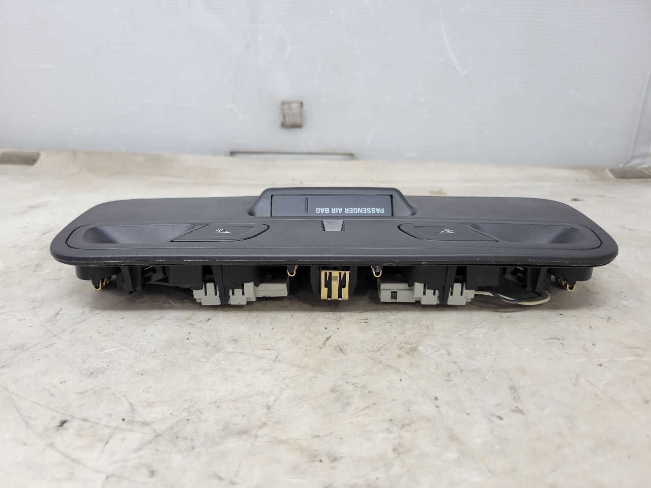 2018 CAMARO OVERHEAD CONSOLE DOME LIGHT 27337 - image 5