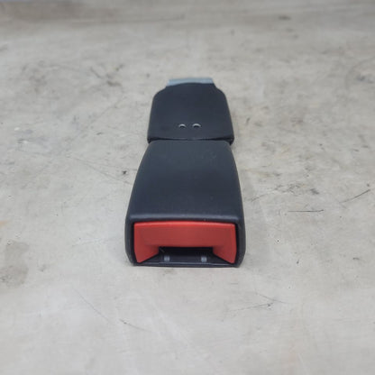 2018 CAMARO REAR SEAT BELT BUCKLE 84002412 27354 - image 1