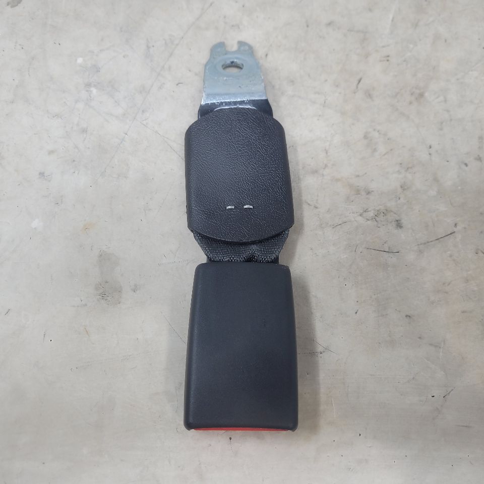 2018 CAMARO REAR SEAT BELT BUCKLE 84002412 27354 - image 5