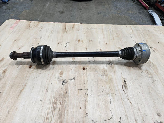 2018 CAMARO SS 1LE RH PASSENGER REAR AXLE 19K 27369 - image 1
