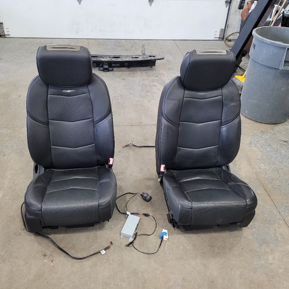 2015 ESCALADE FRONT SEATS PAIR PLATINUM DVD 27392 - image 1