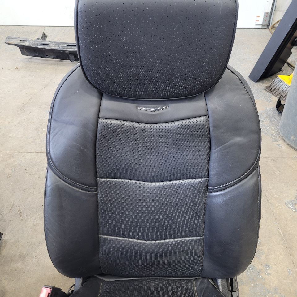 2015 ESCALADE FRONT SEATS PAIR PLATINUM DVD 27392 - image 8