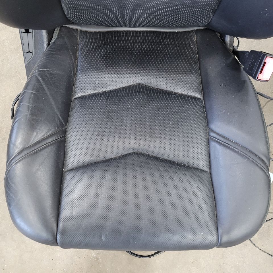 2015 ESCALADE FRONT SEATS PAIR PLATINUM DVD 27392 - image 9