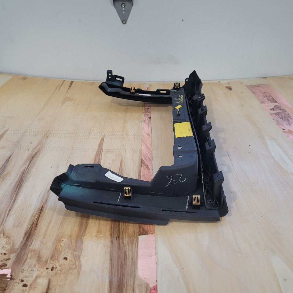 2015 ESCALADE GLOVE BOX SURROUND TRIM SUEDE BLACK 27439 - image 8