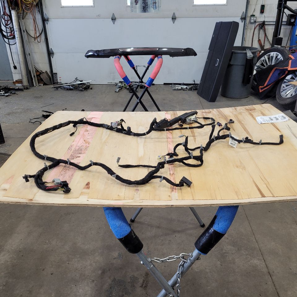 2015 ESCALADE LIFTGATE WIRING HARNESS 23231833 27452 - image 7