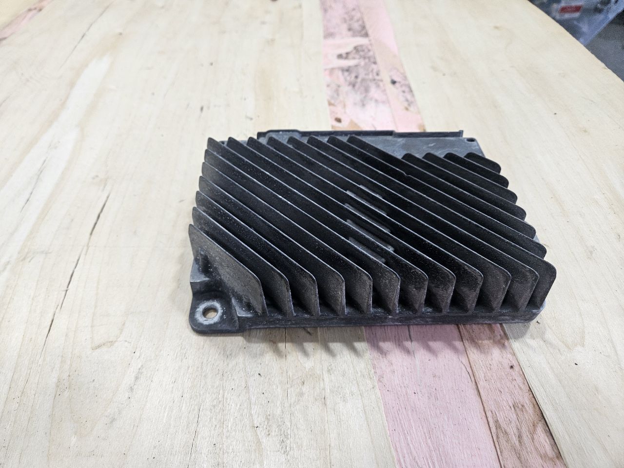 2015 ESCALADE BOSE AMP RADIO AMPLIFIER 23364907 27458 - image 5