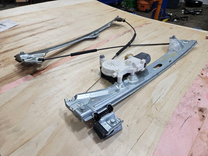 2013 ESCALAESV RH REAR DOOR WINOW REGULATOR MOTOR 27480 - image 6