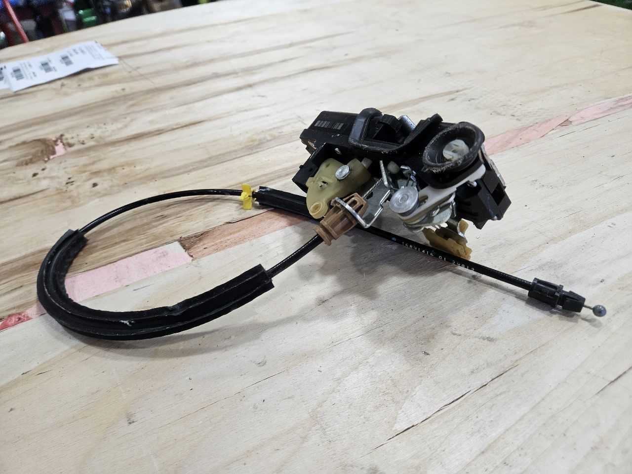 2013 ESCALAESV RH REAR DOOR LOCK ACTUATOR LATCH 27483 - image 9