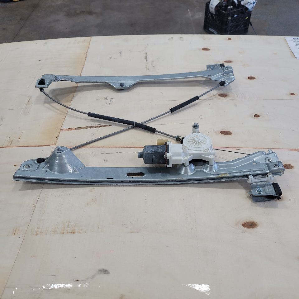 2009 ESCALAESV LH REAR WINDOW REGULATOR & MOTOR 27497 - image 1