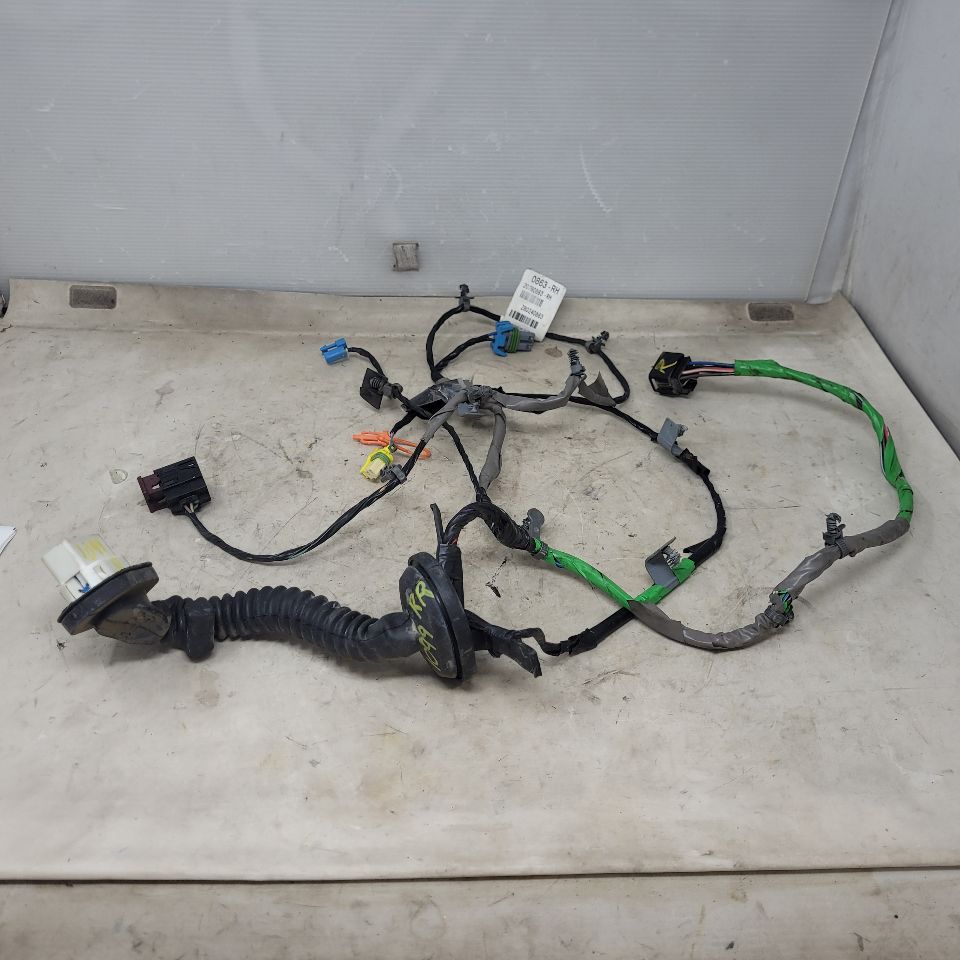 2009 ESCALAESV RH REAR DOOR WIRING HARNESS 20760863 27499 - image 4