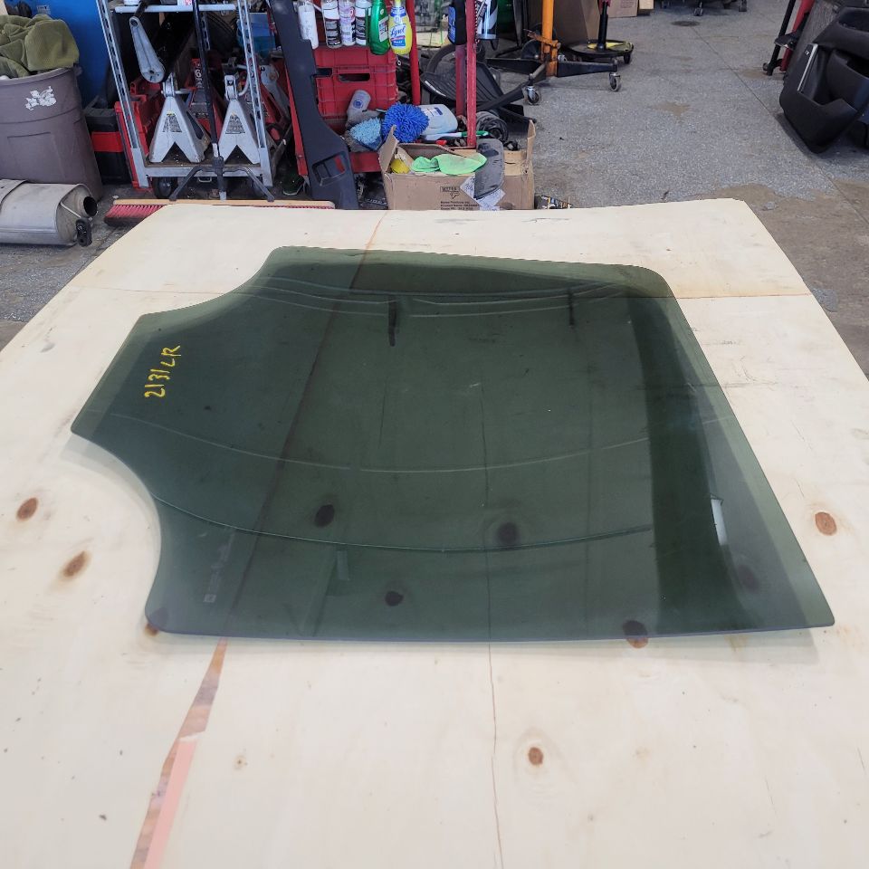 2014 ESCALADE LH DRIVER REAR DOOR GLASS 27510 - image 6