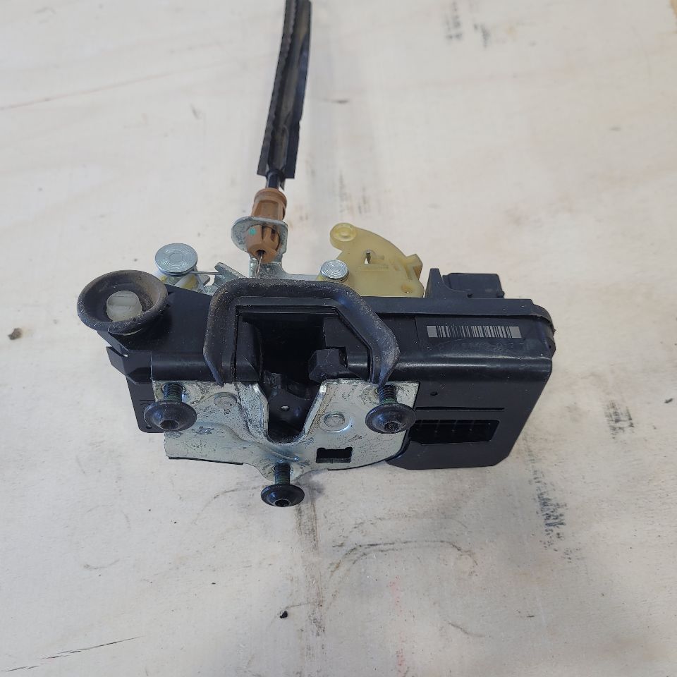 2014 ESCALADE RH REAR DOOR LATCH LOCK ACTUATOR 27515 - image 7