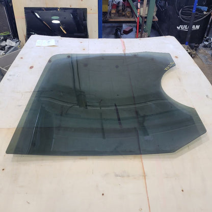 2013 ESCALAESV RH PASSENGER REAR DOOR GLASS 27526 - image 6