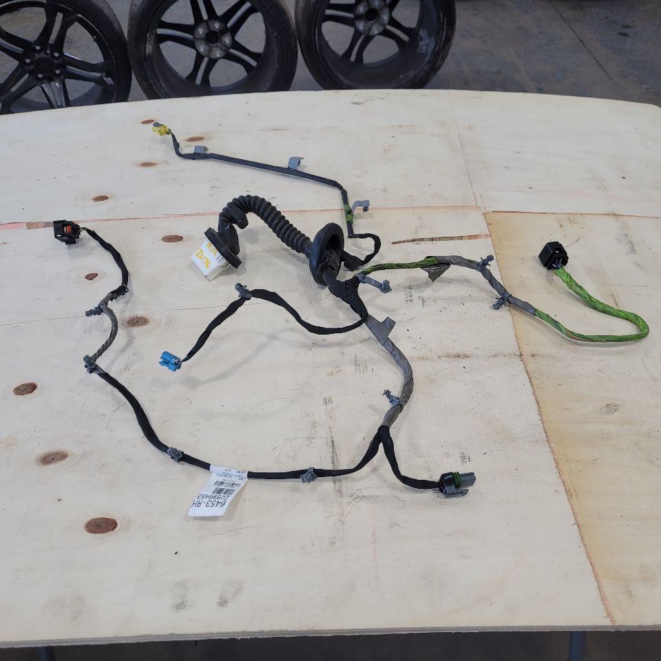 2013 ESCALAESV RH PASSENGE REAR DOOR WIRING HARNESS 27529 - image 1