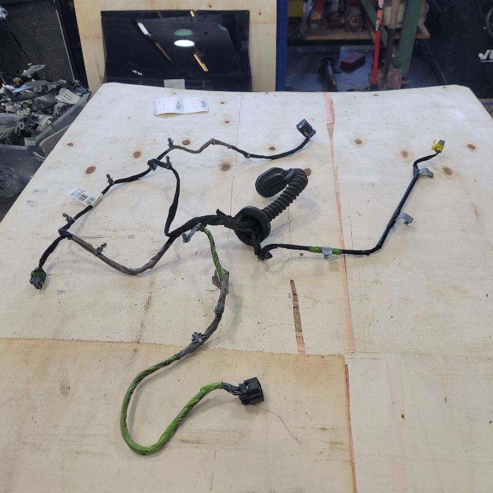 2013 ESCALAESV RH PASSENGE REAR DOOR WIRING HARNESS 27529 - image 4