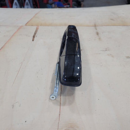 2013 ESCALAESV OEM RH PASSENGER REAR DOOR HANDLE 27530 - image 2