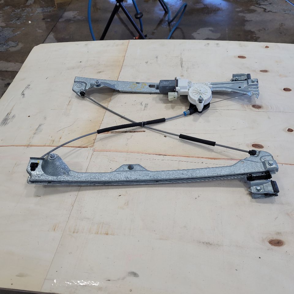 2007 ESCALAEXT RH REAR WINDOW REGULATOR & MOTOR 27536 - image 3
