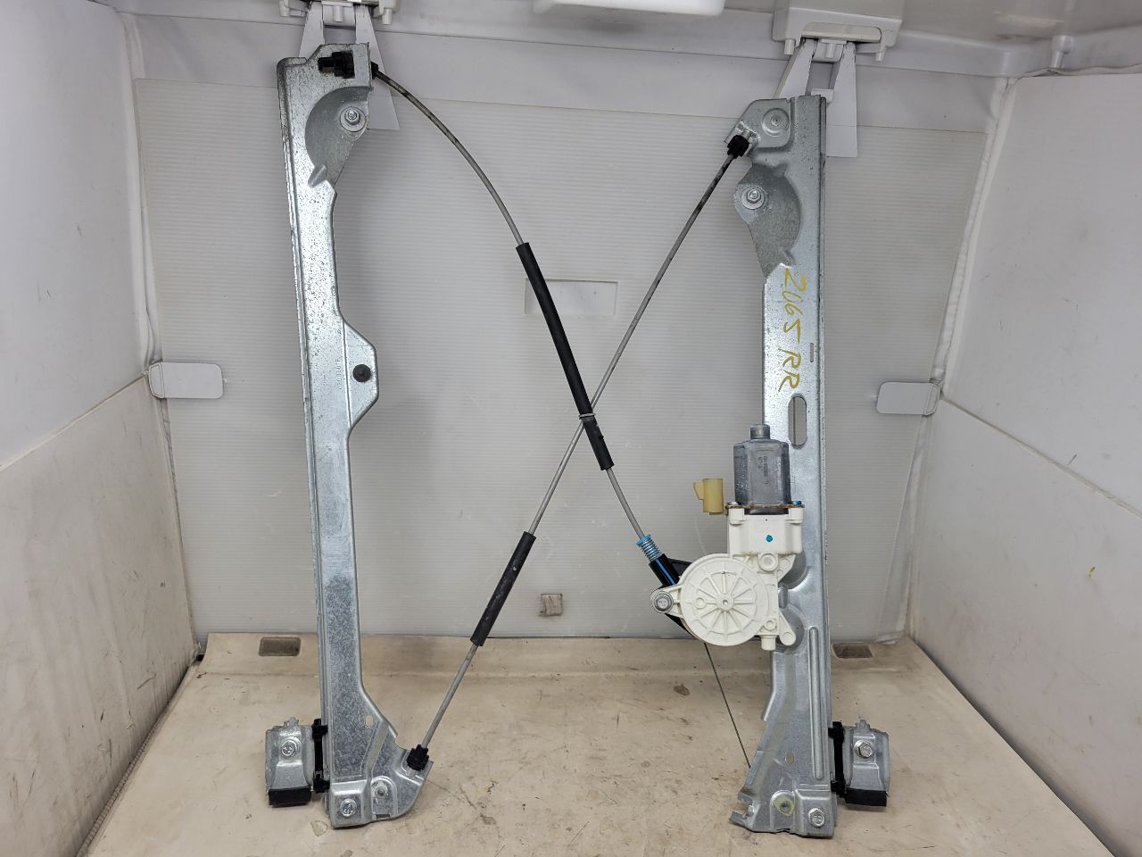 2008 YUKONXL15 RH REAR WINDOW REGULATOR & MOTOR 27553 - image 3