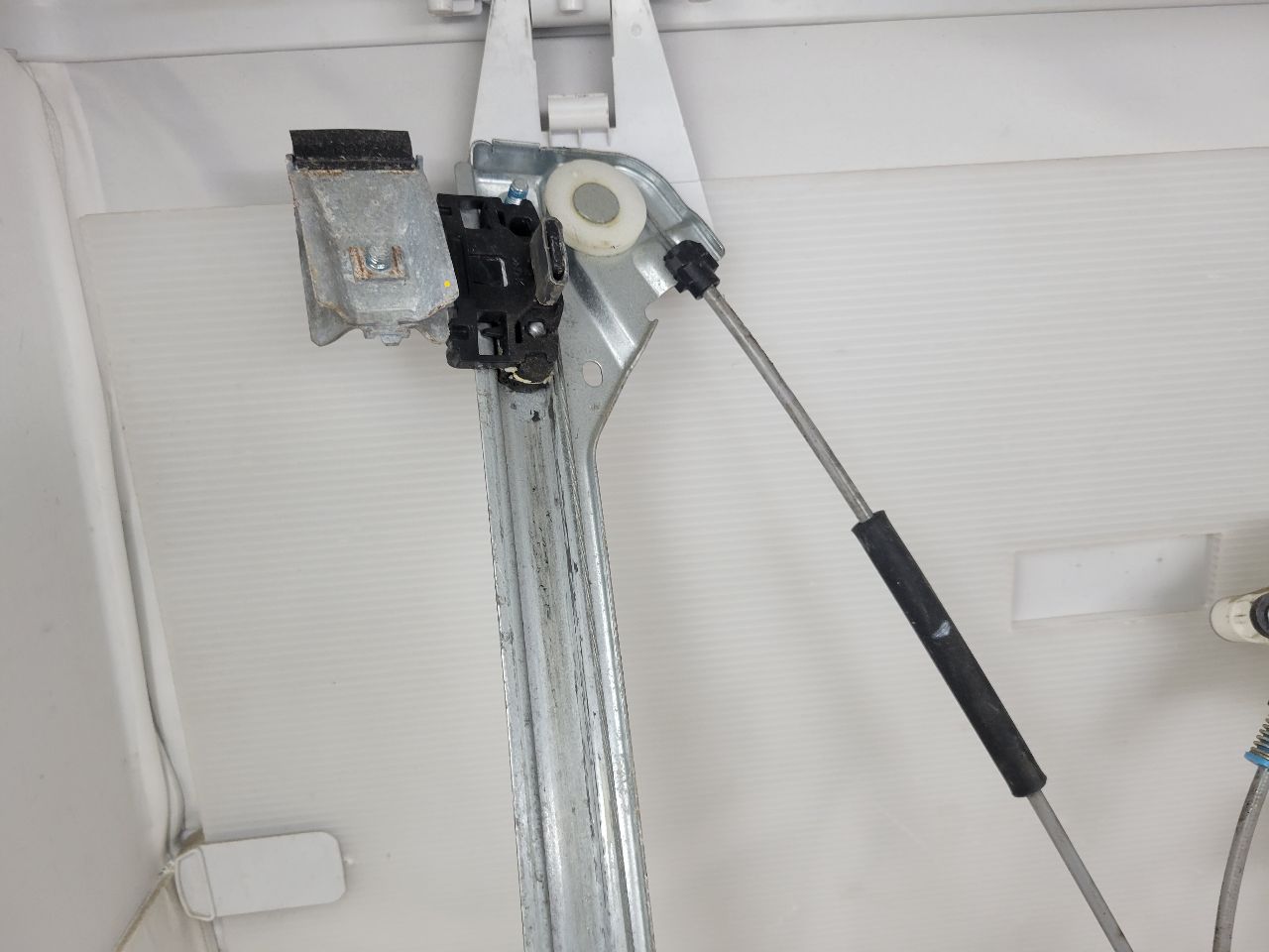2008 YUKONXL15 RH REAR WINDOW REGULATOR & MOTOR 27553 - image 14