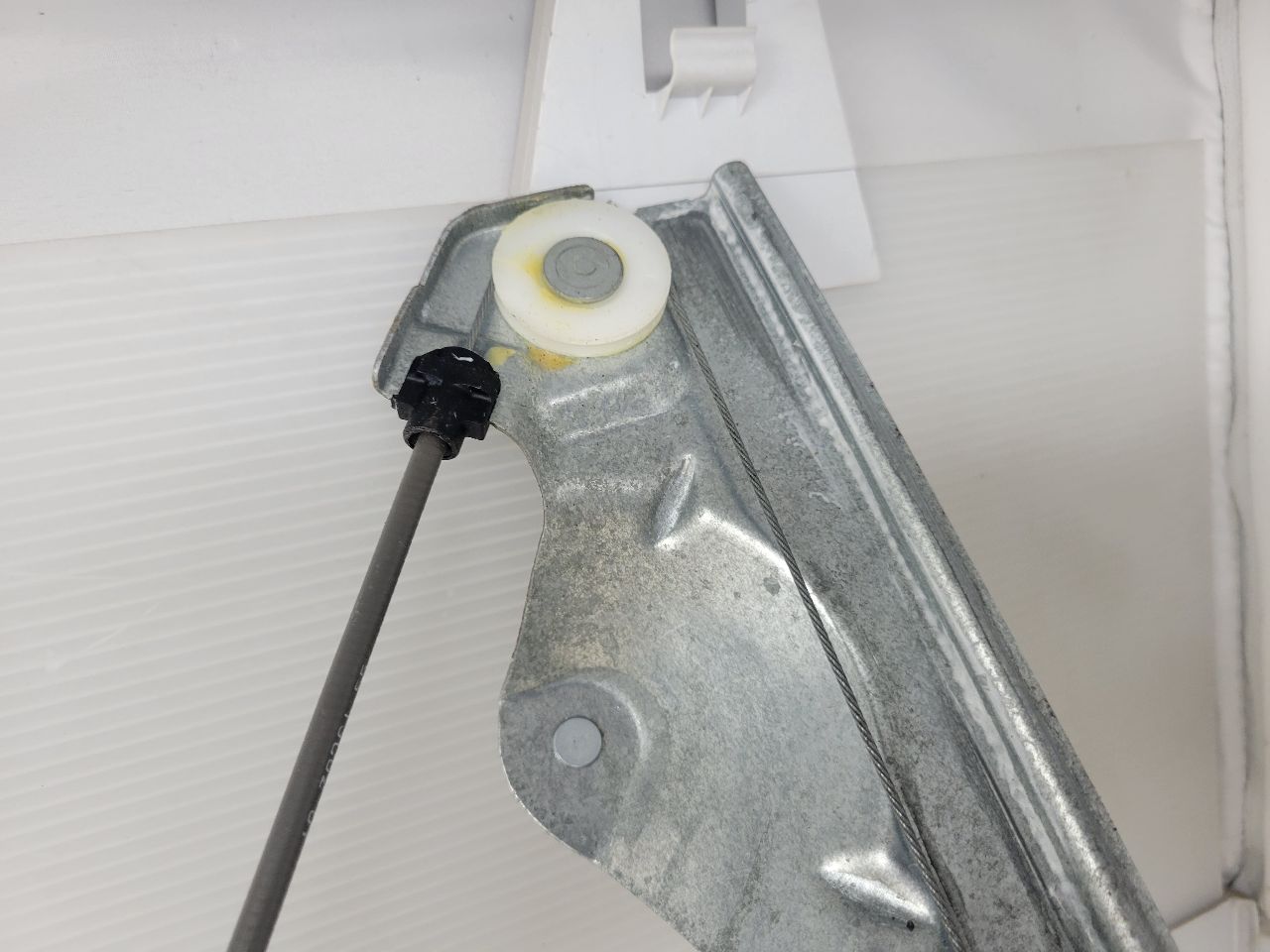 2013 ESCALAESV LH REAR WINDOW REGULATOR & MOTOR 27565 - image 11