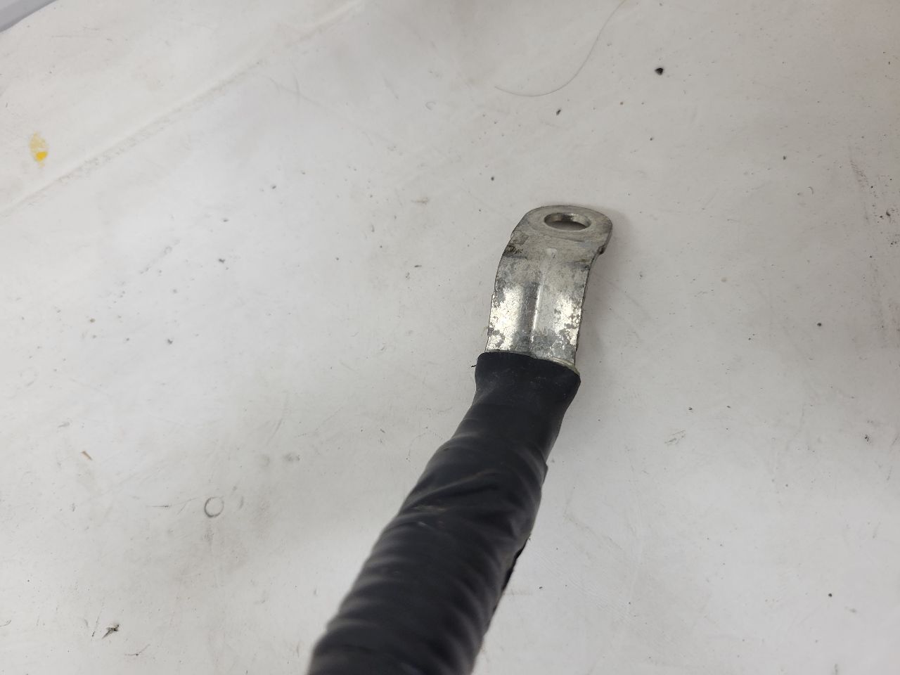 2015 ESCALADE BATTERY TO FUSE BOX POSITIVE CABLE 27579 - image 4