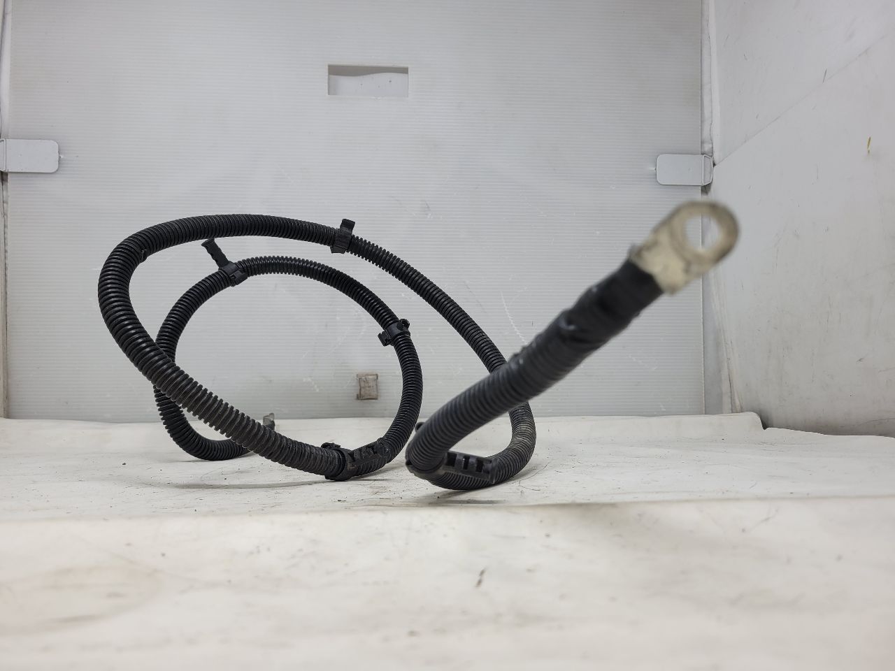 2015 ESCALADE BATTERY TO FUSE BOX POSITIVE CABLE 27579 - image 9