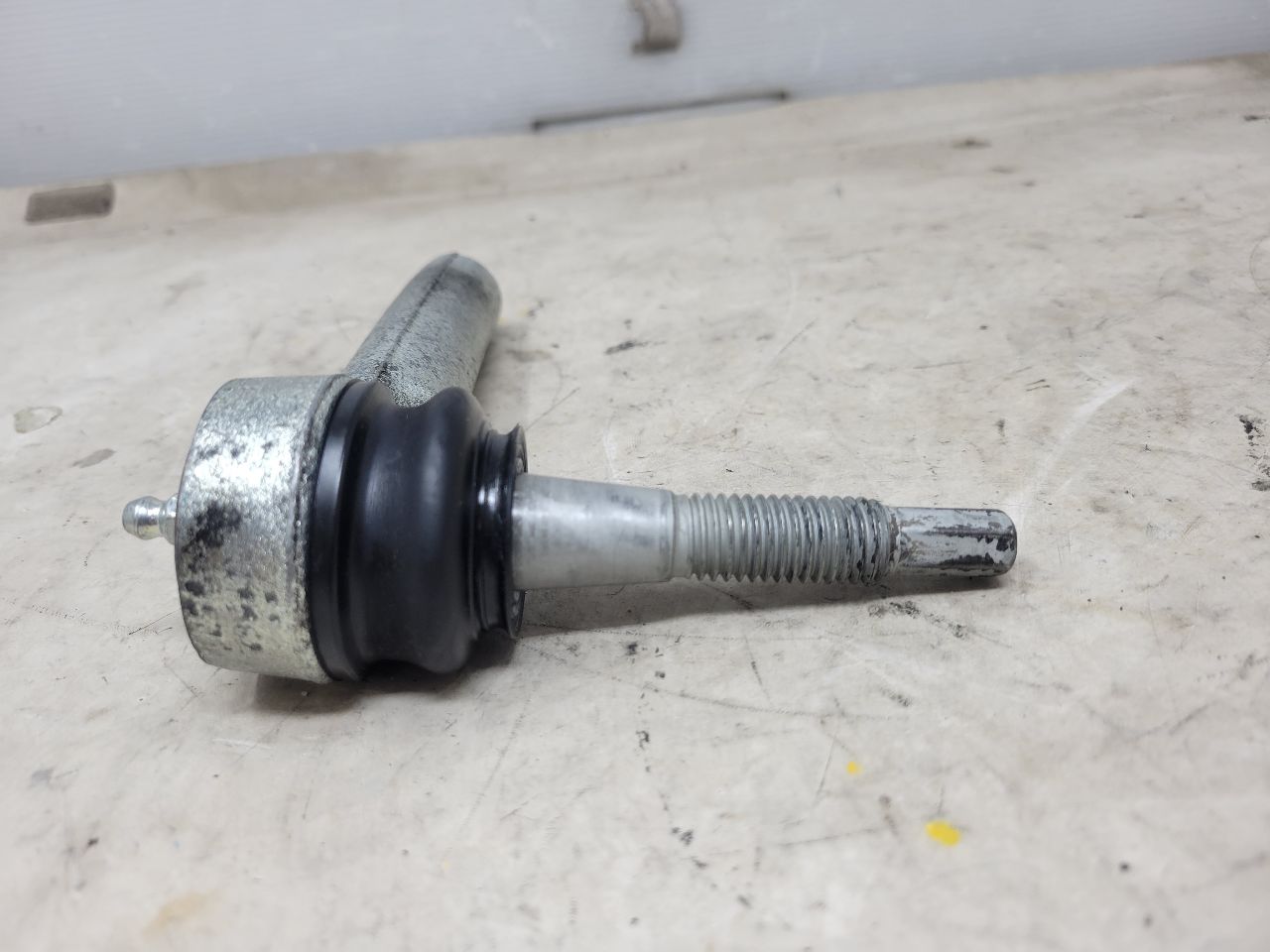 2015 ESCALADE OUTER TIE ROD 27583 - image 3