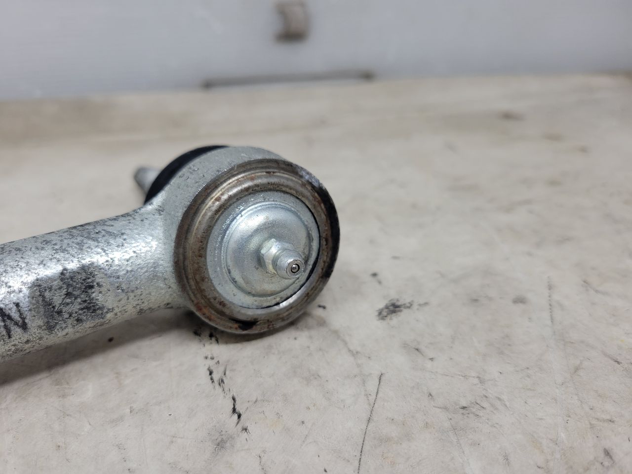 2015 ESCALADE OUTER TIE ROD 27583 - image 9