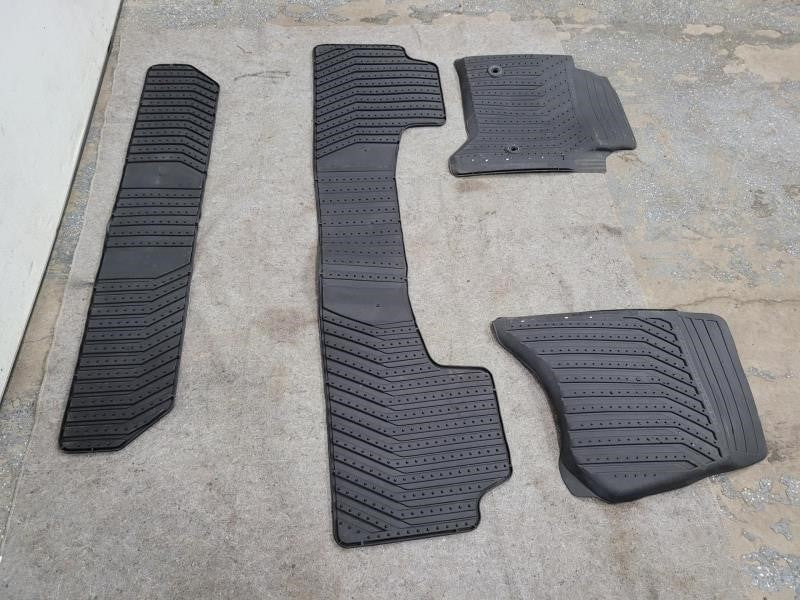2018 ESCALAESV GM ALL WEATHER FLOOR LINERS 3 ROWS 275 - image 8