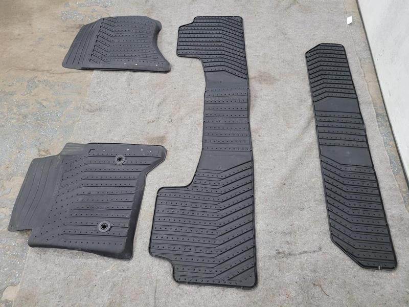 2018 ESCALAESV GM ALL WEATHER FLOOR LINERS 3 ROWS 275 - image 10