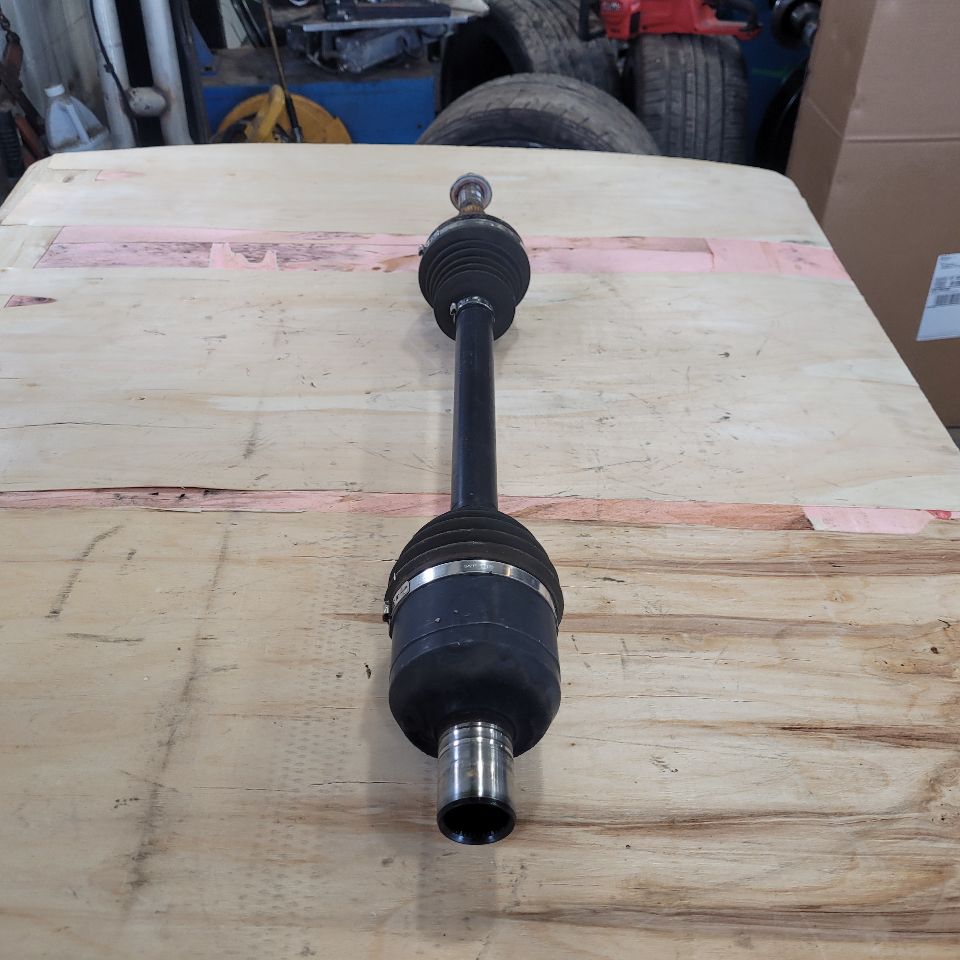 1998 CORVETTE REAR AXLE SHAFT FITS LH & RH SIDE 27600 - image 4
